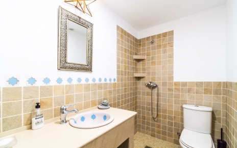 Planta baja aseo / cuarto de baño